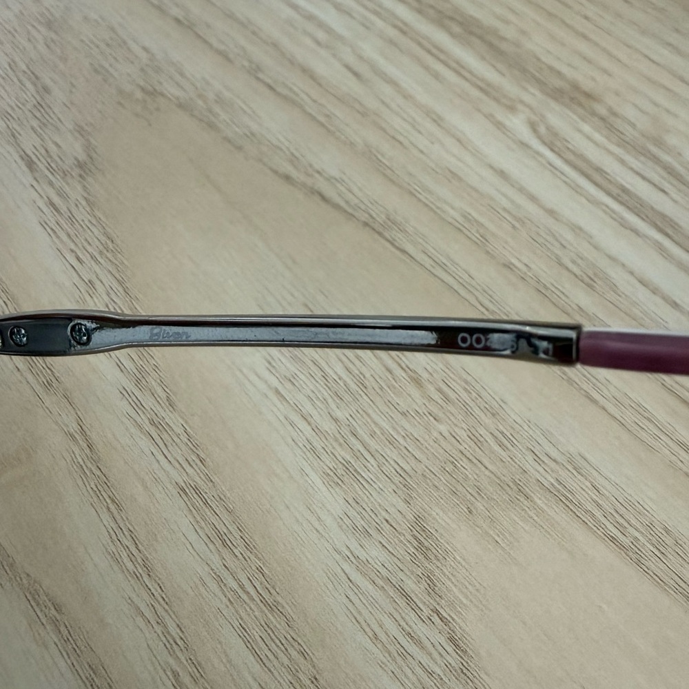 Oakley Given Sunglasses with Case - Picture 6 of 6